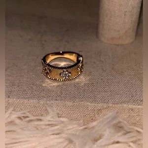 Love clover ring